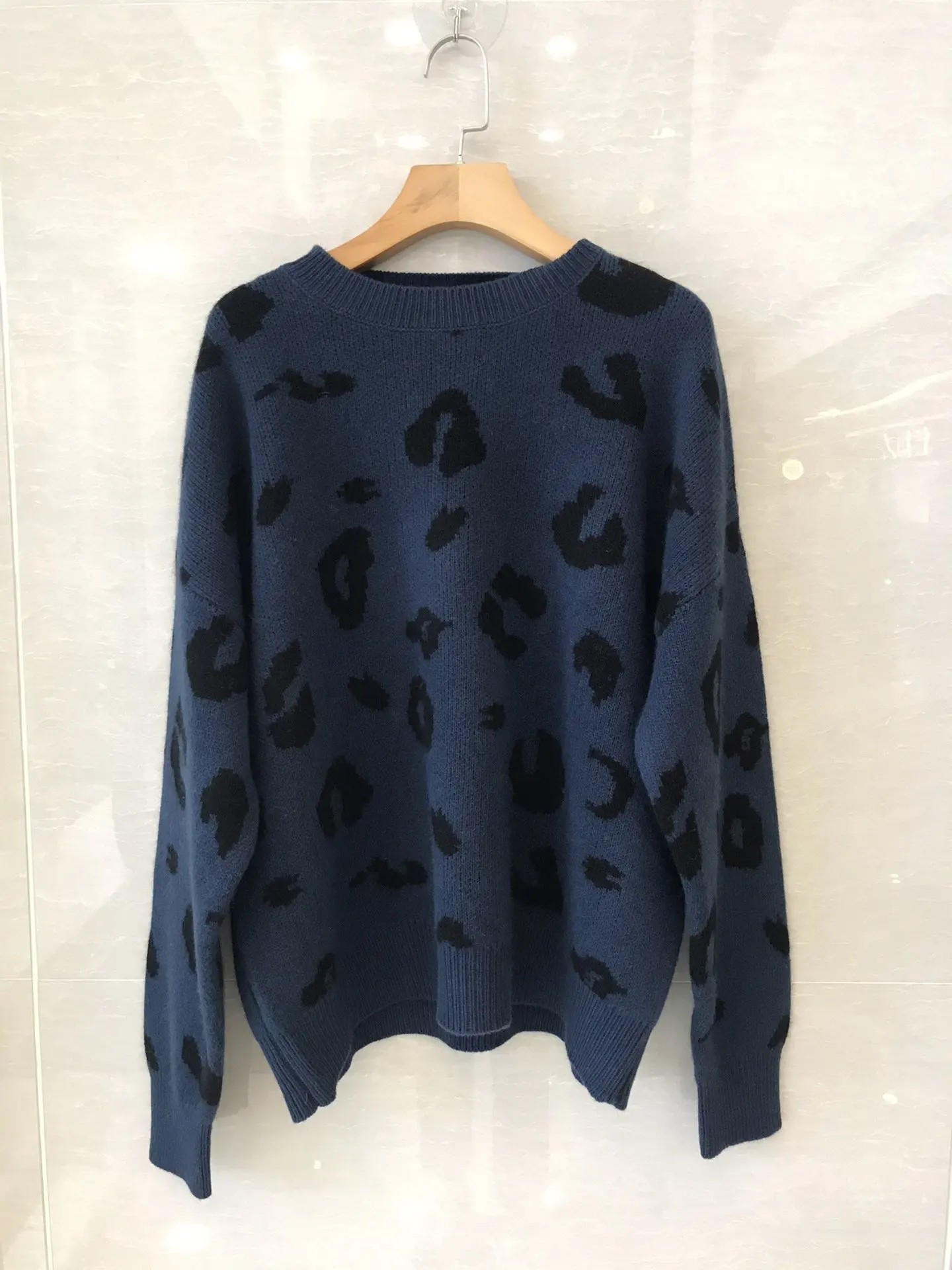 

Модные женские 2021 Новый длинным рукавом пикантная Повседневная чистый красный Леопардовый пуловер 1027