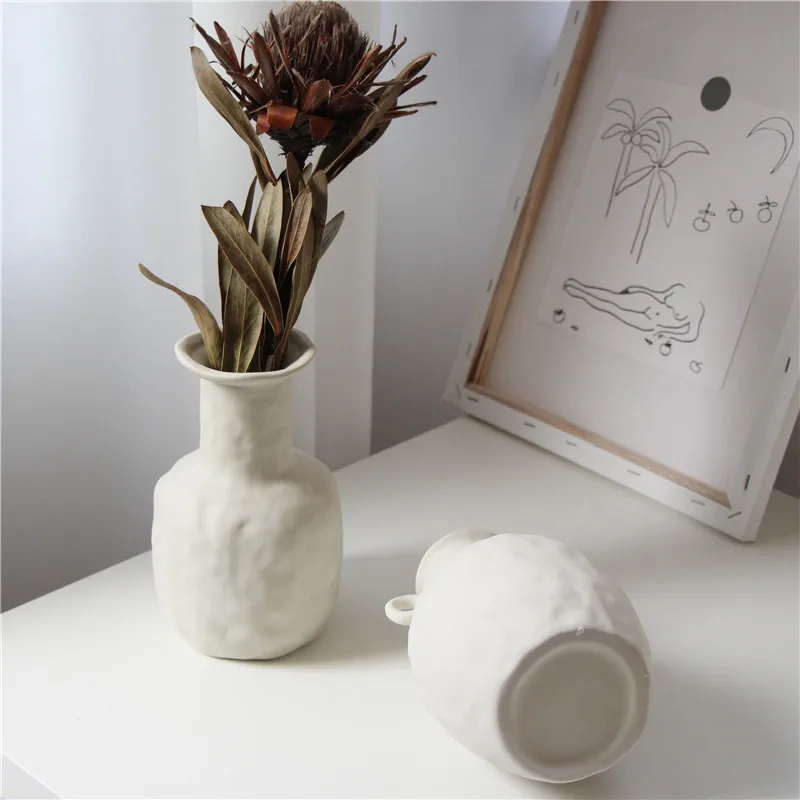 

White Ceramic Vase, Dried Flower Vase Chinese Arts and Crafts Decor Contracted Porcelain Flower Vase Creative Gift Home Decor