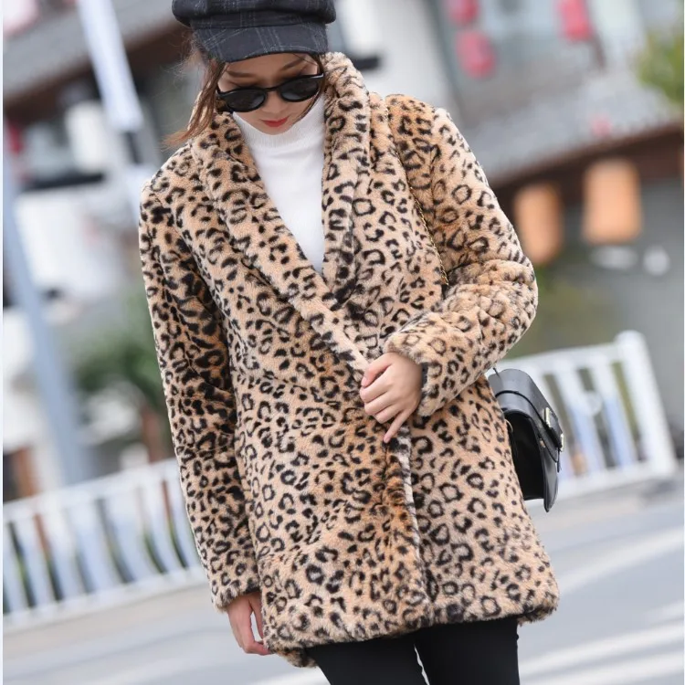Fashion autumn and winter high quality artificial fox fur coat for women 2021 retro long sleeve hooded slim short jacket furry c