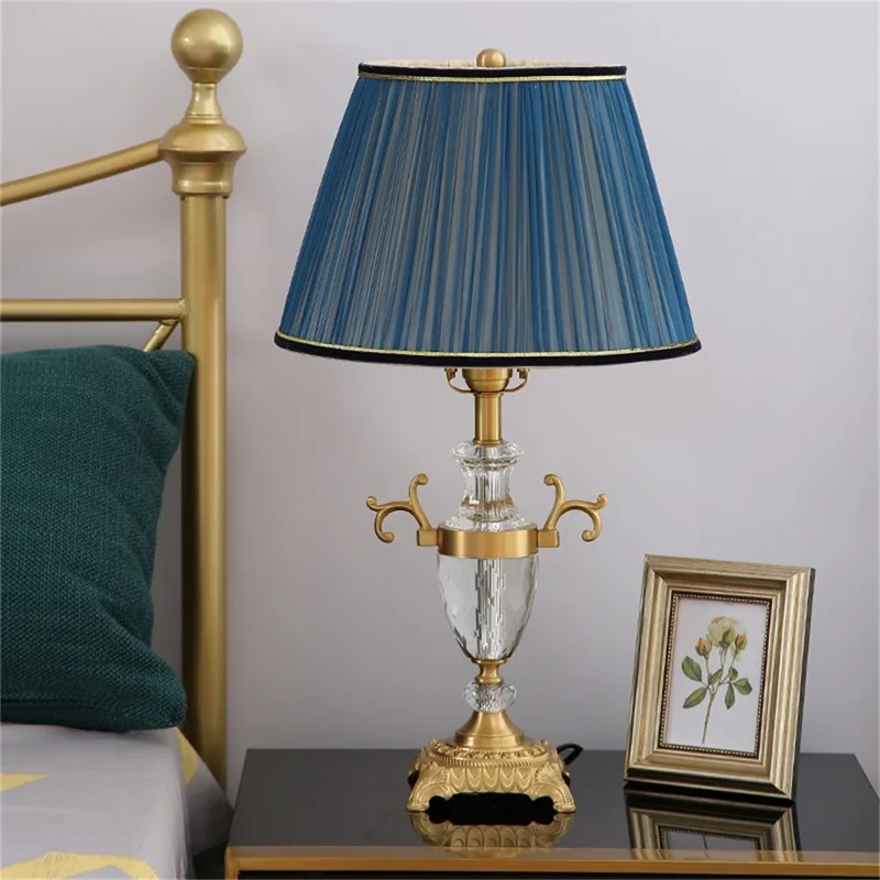 

Sarok Crystal Table Lamp Copper Luxury Desk Light LED Modern Fabric Decorative For Home Living Room Bed Room Office Hotel