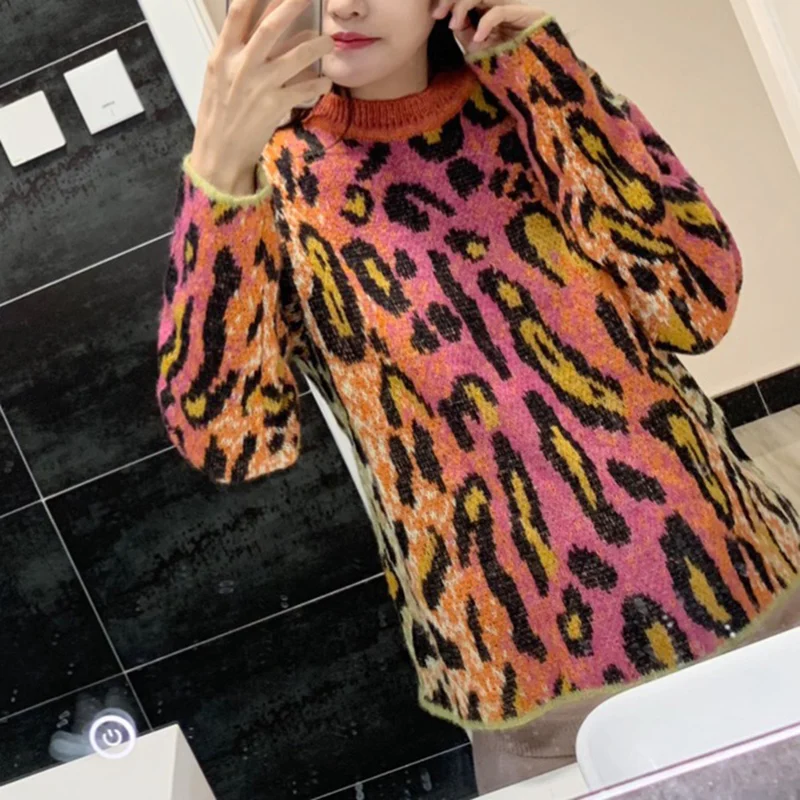 Женский вязаный свитер с леопардовым принтом розовый Свободный пуловер круглым