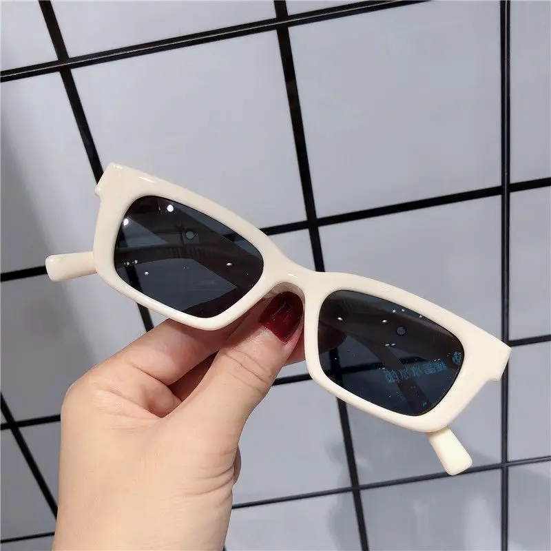 

Fashion Travel Square Sunglasses Retro Vintage Women's SunglassesRectangle Men Sun Glasses