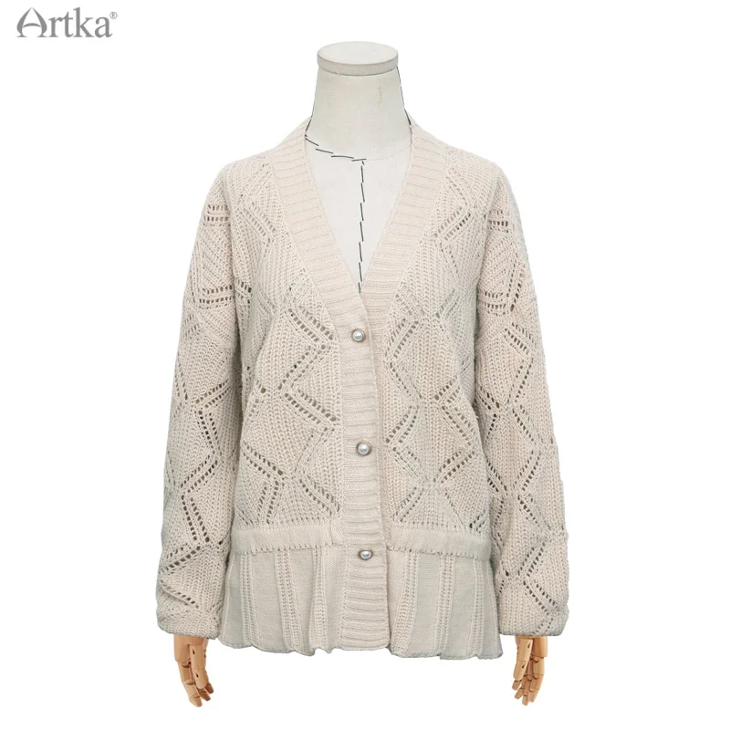 Женский вязаный кардиган ARTKA WB22012C свободный свитер с V-образным вырезом и