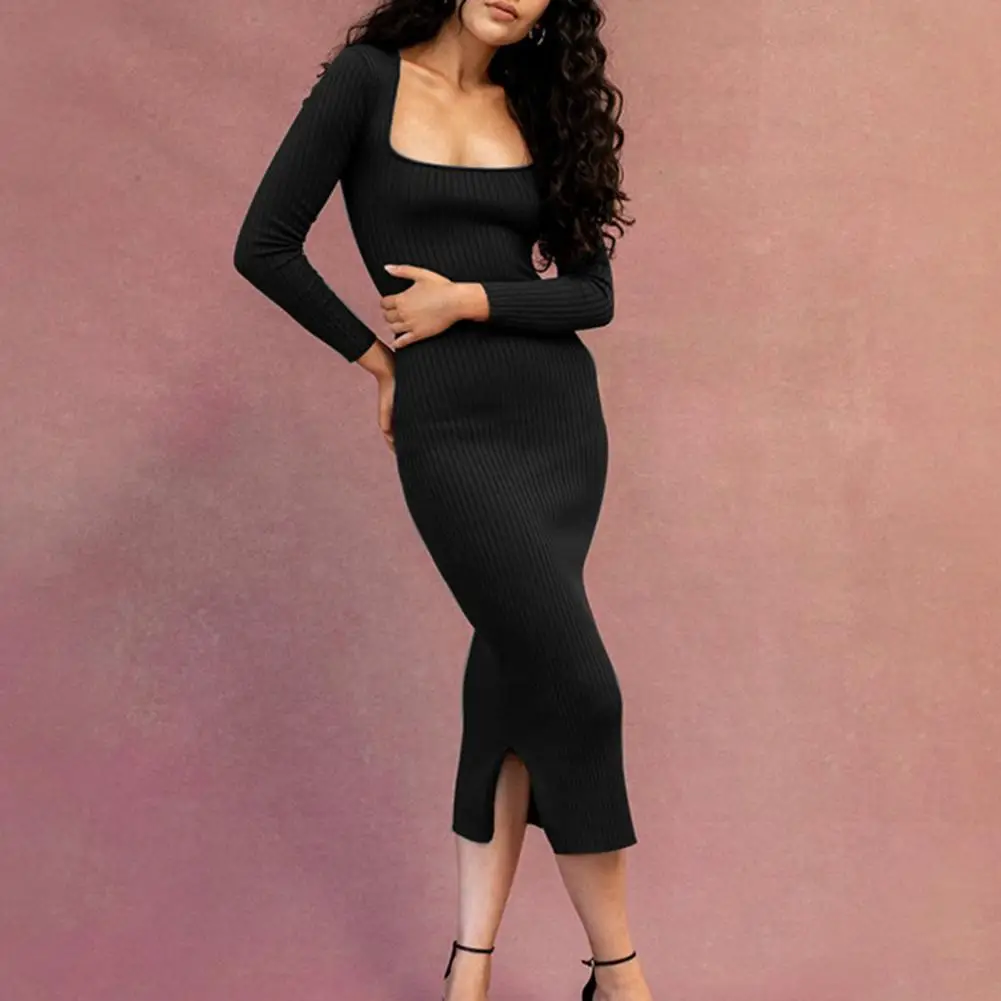 

Женское трикотажное платье-свитер средней длины, без бретелек