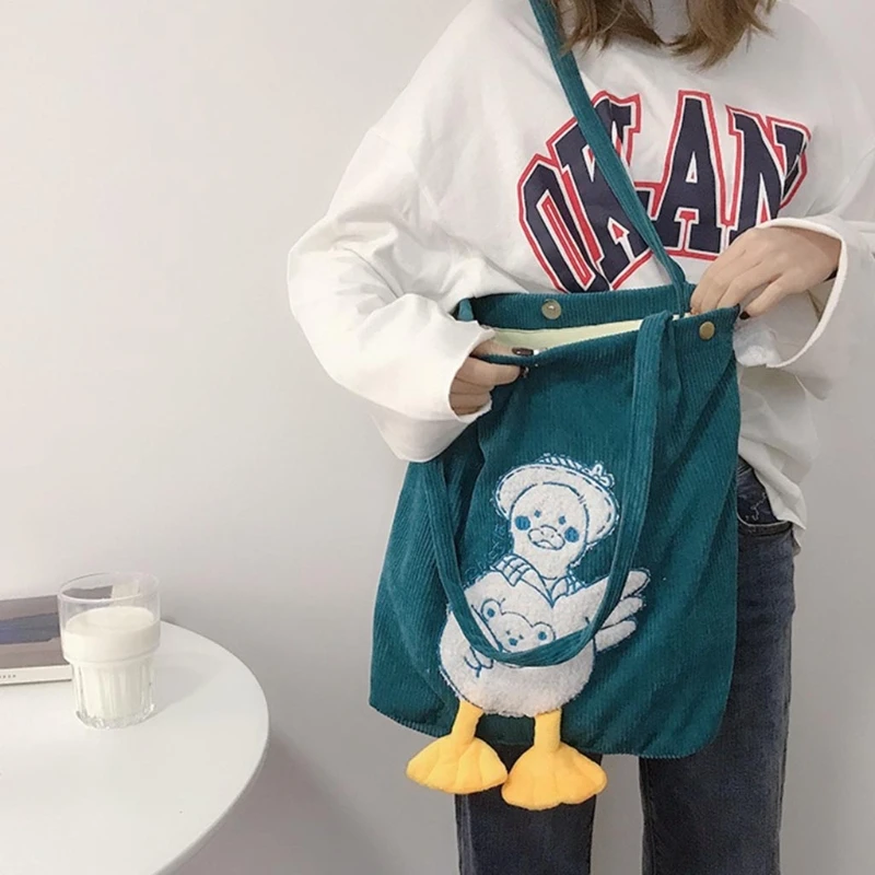 

2020 Fashion Cute Duckling Embroidered Shoulder Bag Large Capacity Women Messenger Tote Bag Casual Daily Wear Crossbody Purse