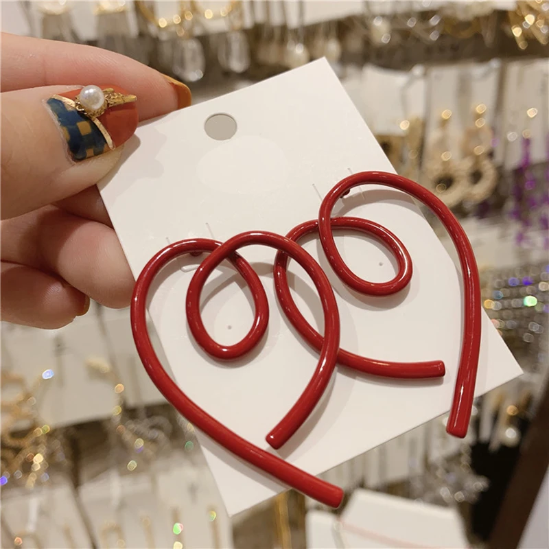 Новый дизайн любовь много-круг пустотелые серьги гвоздики сладкий в форме сердца