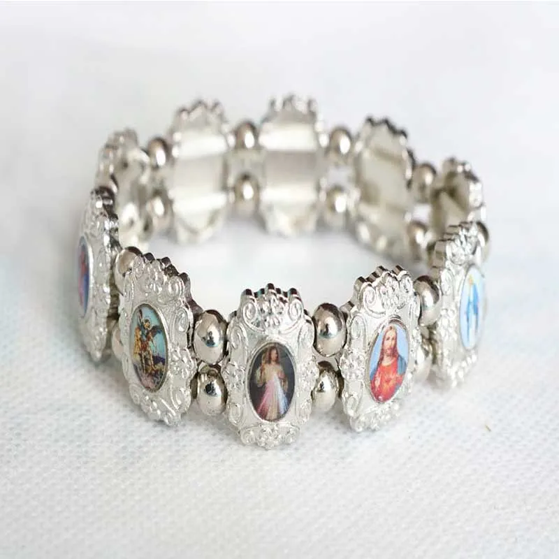 Классический металлический овальный браслет святого креста Иисуса, который является символом терпимости, с бусинами, напоминающими сострадание Марии.