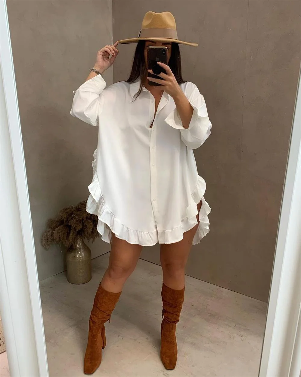 

2022 Spring and Autumn Long Sleeves Fashionable Blouse For Women White Skirt