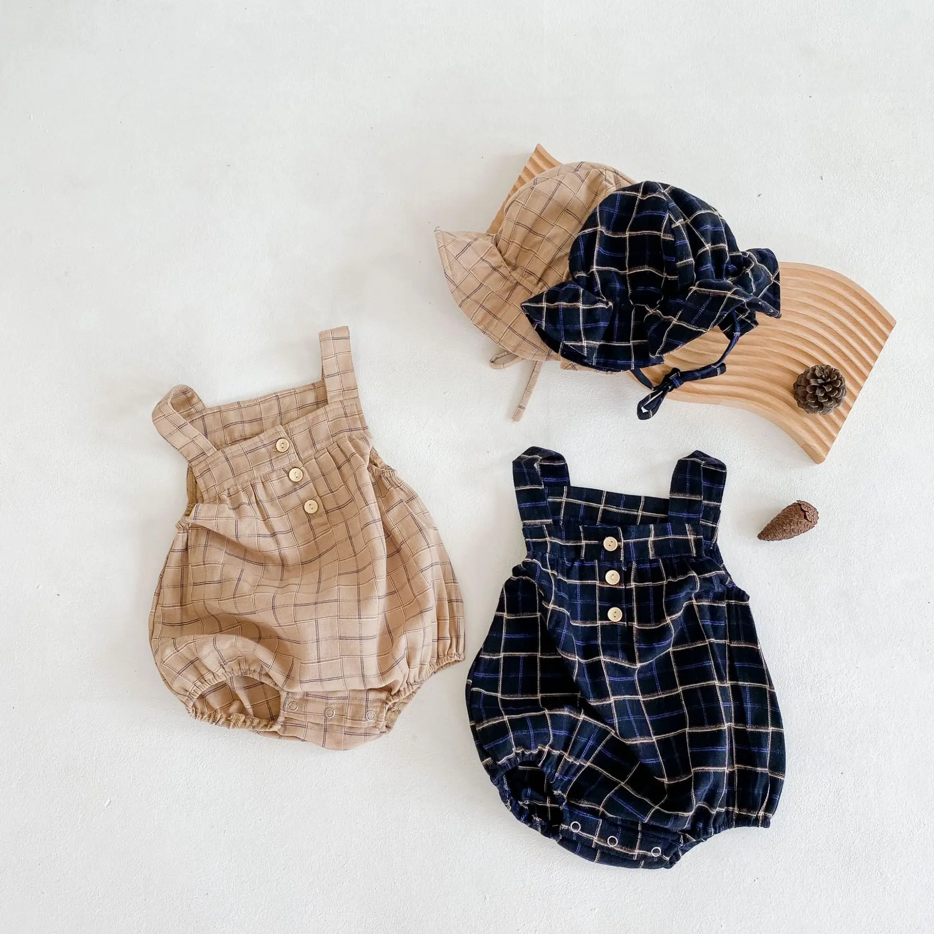 

2021 New Summer Baby Girl Boy Clothes Cute Children's Floral Children's Clothing Girls Boys Suspender Plaid Trousers Kids