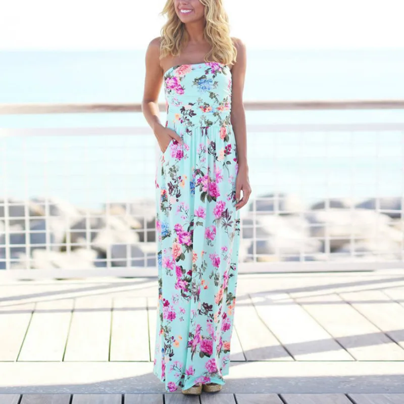 Летнее женское платье без рукавов с вырезом лодочкой бретелек длиной до