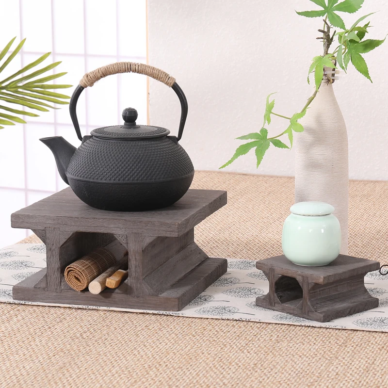 

Подставка для чайного сервиза из массива дерева, держатель для чайника, основа для орнамента, изолированный фиолетовый песочный коврик для ...