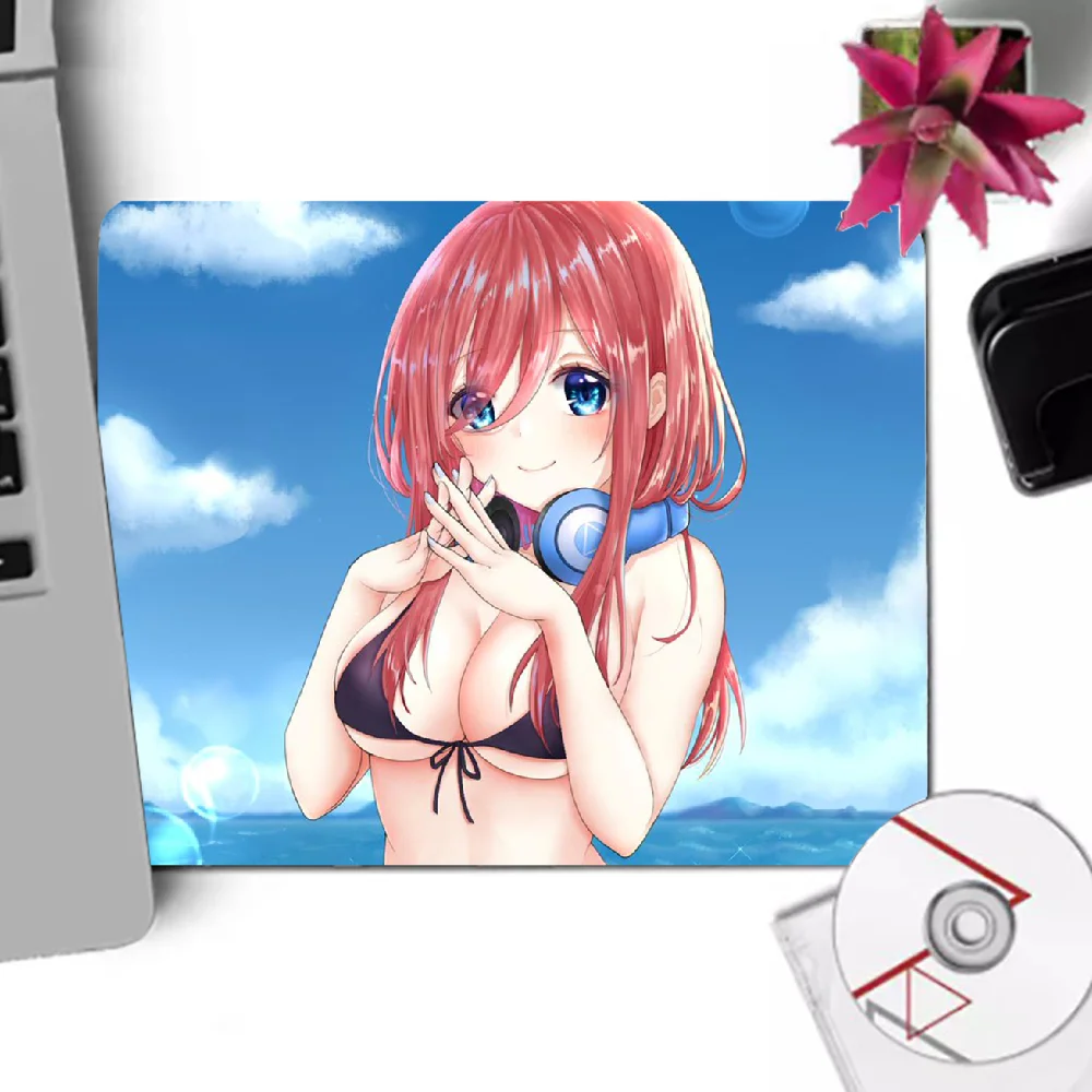 

Nakano Miku Cute Girl Gaming Mouse Pad PC Mousepad Game Pad Cartoon Rubber Mouse Pad Office Keyboard Pad