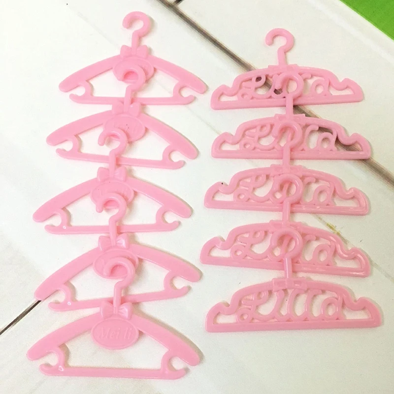 

10/12/20PCS Play House Girls' Gift Pink Color Hangers Accessories For Barbie Doll Clothes Dress Outfit Skirt Shoes Pretend Toy