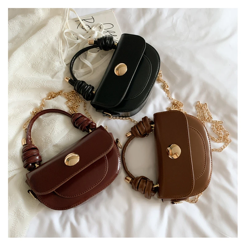 

Shoulder Bag For Women Fashion Retro Crossbody Handbag Saddle Bag Women Solid Pu Leather Unique Chain Shoulder Messenger Bag