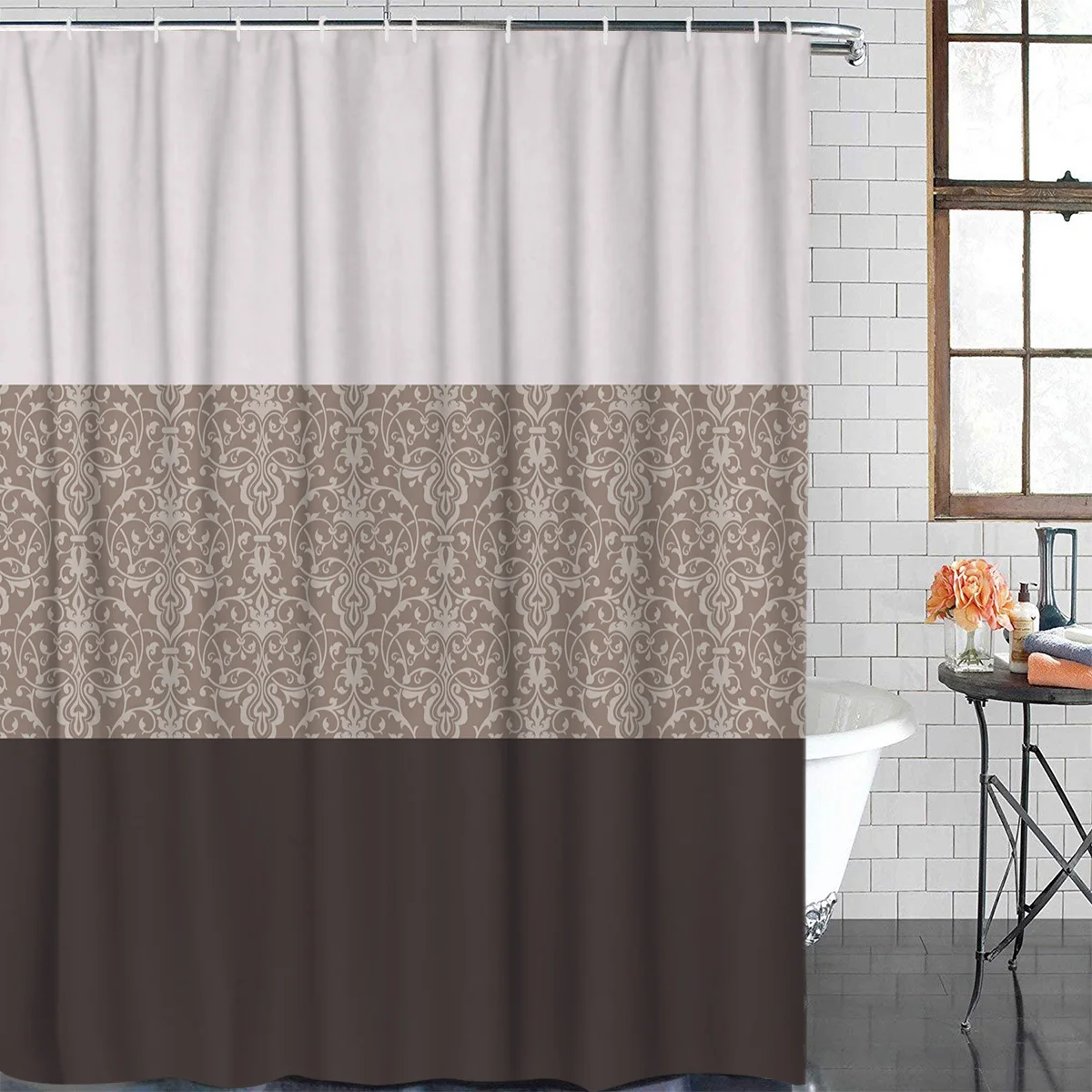 Полосатые и классические барочные фигуры в полоску с золотым блеском