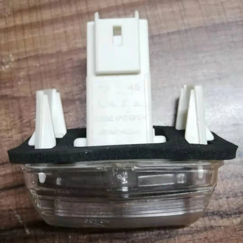 

2Pcs License Number Plate Lights Lamp White for Peugeot 206 207 306 307 406 407 for Citroen C3 C4 Picasso