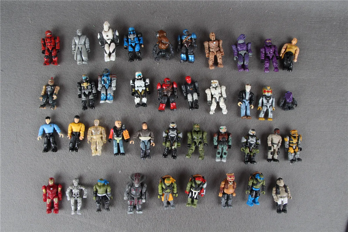 Множество оригинальных фигурок черепахи гало последнего человека случайная