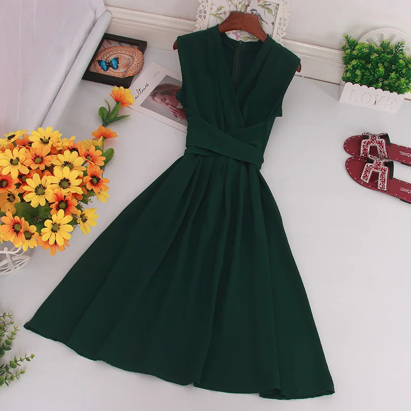 Женское ТРАПЕЦИЕВИДНОЕ платье без рукавов с V образным вырезом и высокой талией