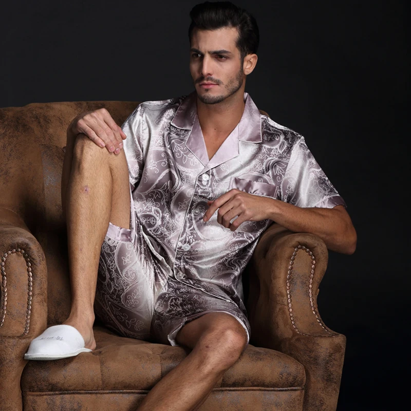 

Mens Clothing Sets Summer Pyjama Print Silk Pyjamas T-shirt+Shorts Male Pijama V-Neck Sleepwear Homewear Plus Size Men Nightwear