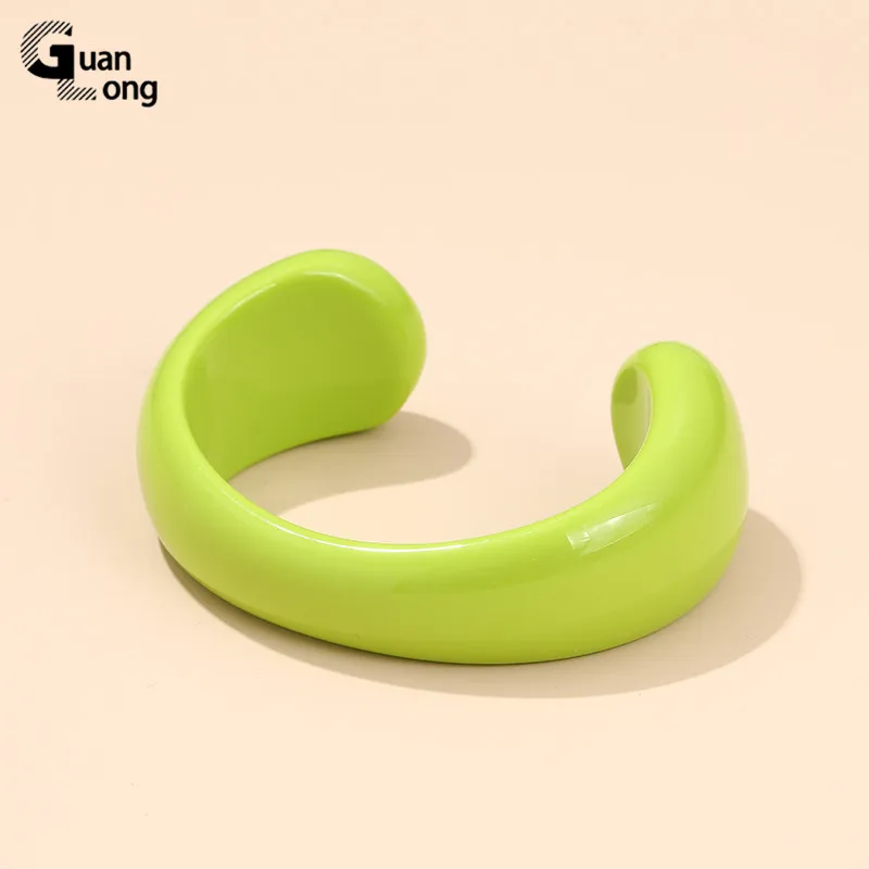 

GuanLong Fashion Acrylic Open Bangles Women Indian Jewellery Party Colorful Bangle With Designer Charms Circle Bracelet Elegant