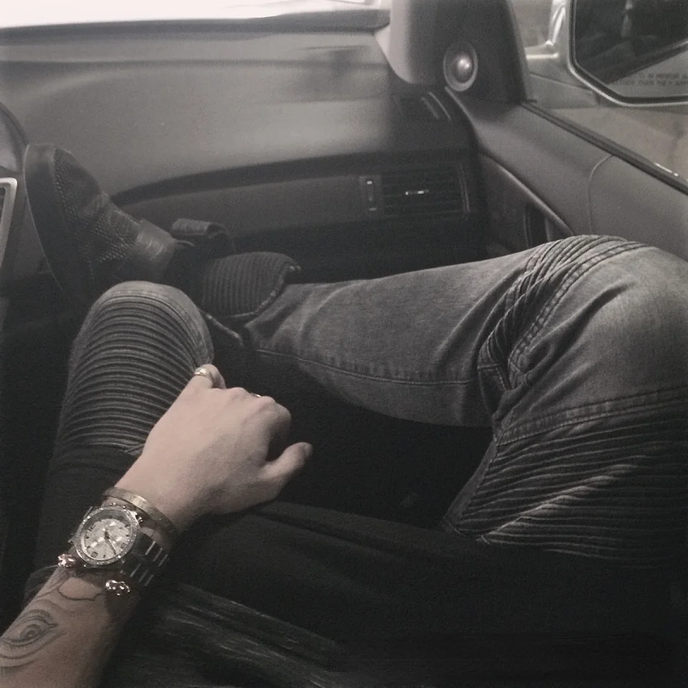 Men Jeans Motorcycle Pants Folds Slim Pencil Pants Elastic Skinny Jeans Men Fashion Solid Color Casual Trend Men Denim Pants