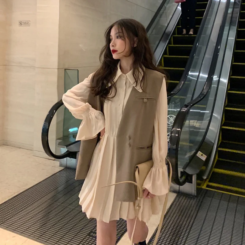 

Spring Suit 2021new Women's Hong Kong Style Chic Small 150 Fried Street Internet Hot Two-Piece Spring
