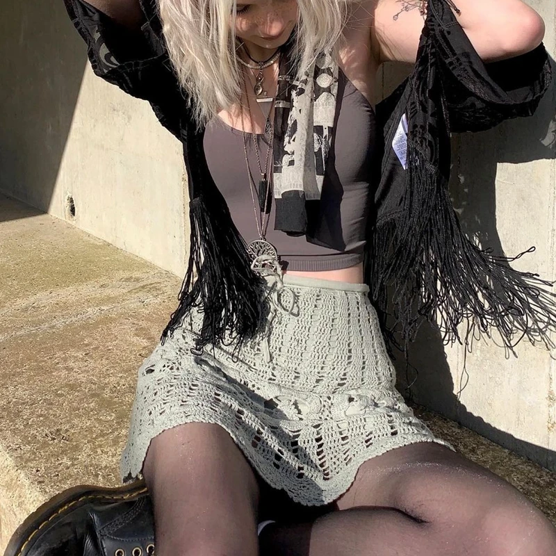 Топ женский летний на тонких бретелях