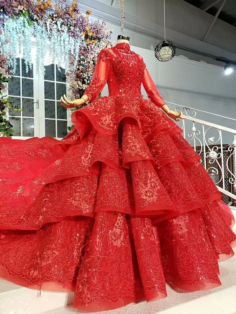 Красное роскошное свадебное платье с длинным рукавом и высоким воротом