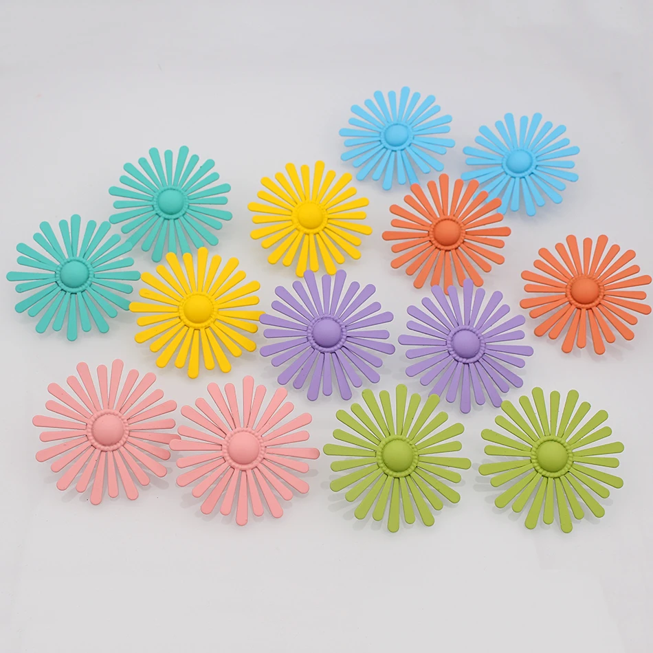 Женские серьги-гвоздики с цветами 6 цветов | Украшения и аксессуары