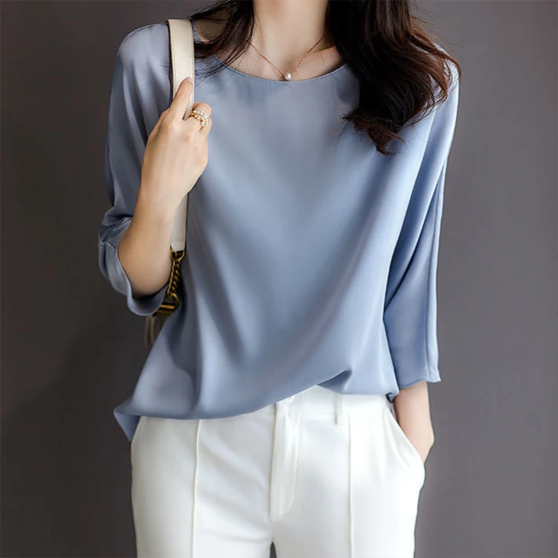 

Shirts & Blouses