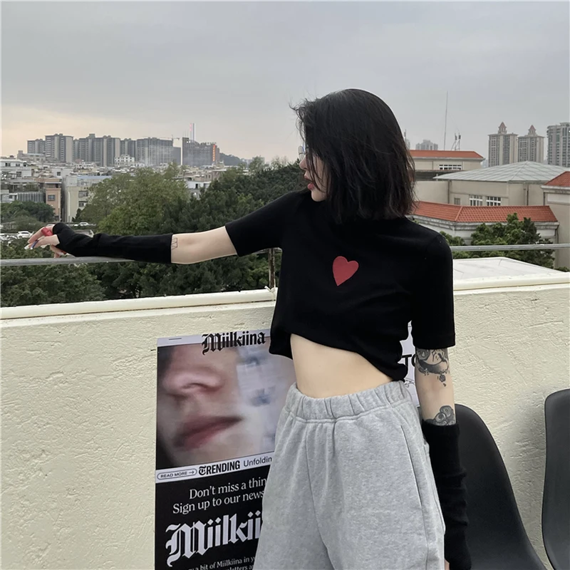 

Harajuku Summer Women's Short T-shirt Commuter Love Embroidery Women's T-shirt Hip Hop Streetwear Clothes with Sleeves