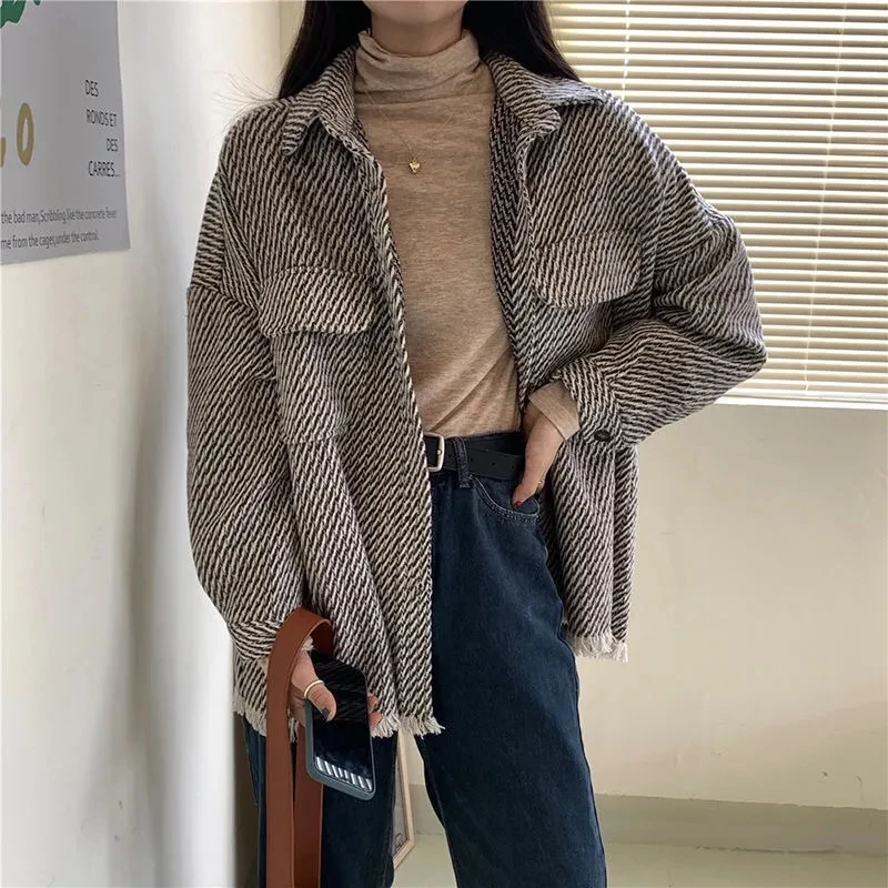 

Vintage Turn-down Collar Collar Houndstooth Shirt Jacket Autumn Winter Single-breasted Tassel Streetwear Jacket Casual Loose Top