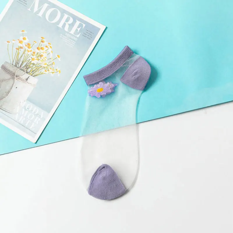 

5 Pairs/Lot Socks Female Summer New Fashion Glass Silk Small Daisy Breathable Anti-Drop Silk Invisible Crystal Silk Socks