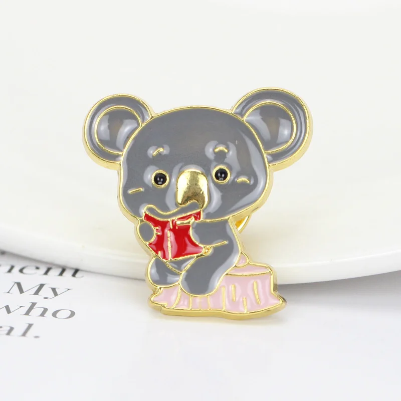 

Australia koala cartoon model metal alloy drip brooch for children to decorate backpack clothes decoration badge accessories