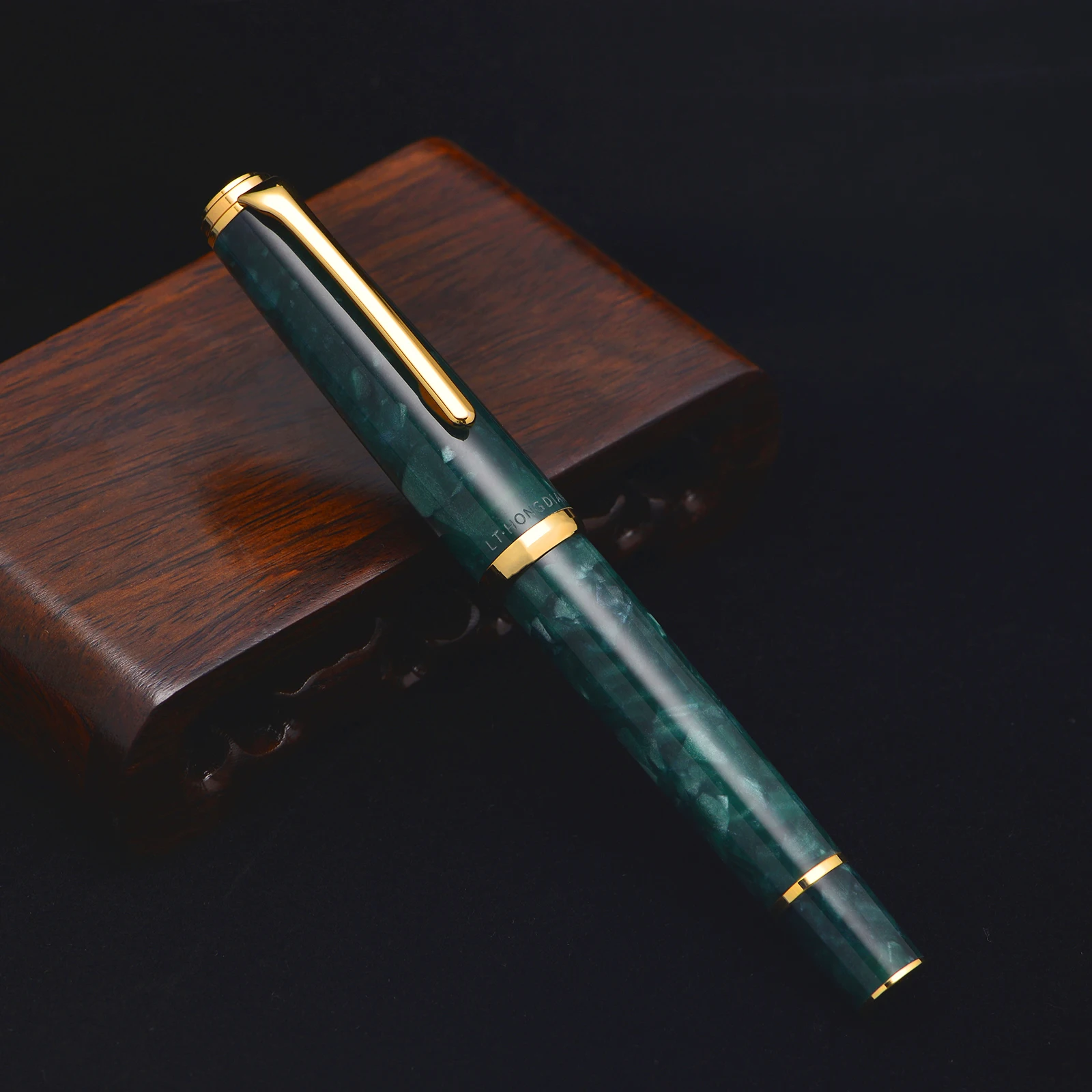 Рисунок 6 - Ручка перьевая Hongdian N1 из акриловой