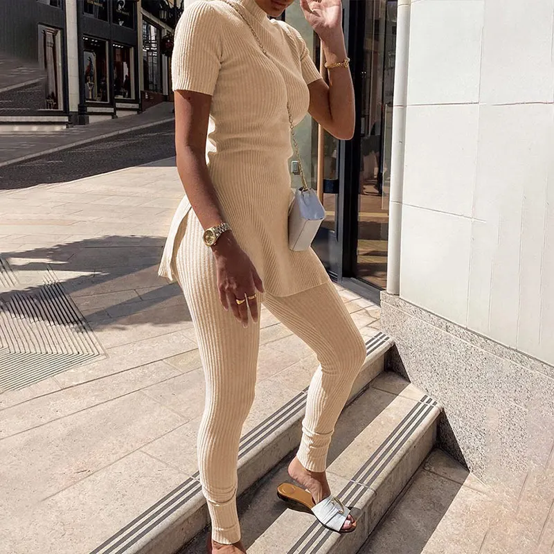 Женский трикотажный комплект из 2 предметов футболка с коротким рукавом и брюки в