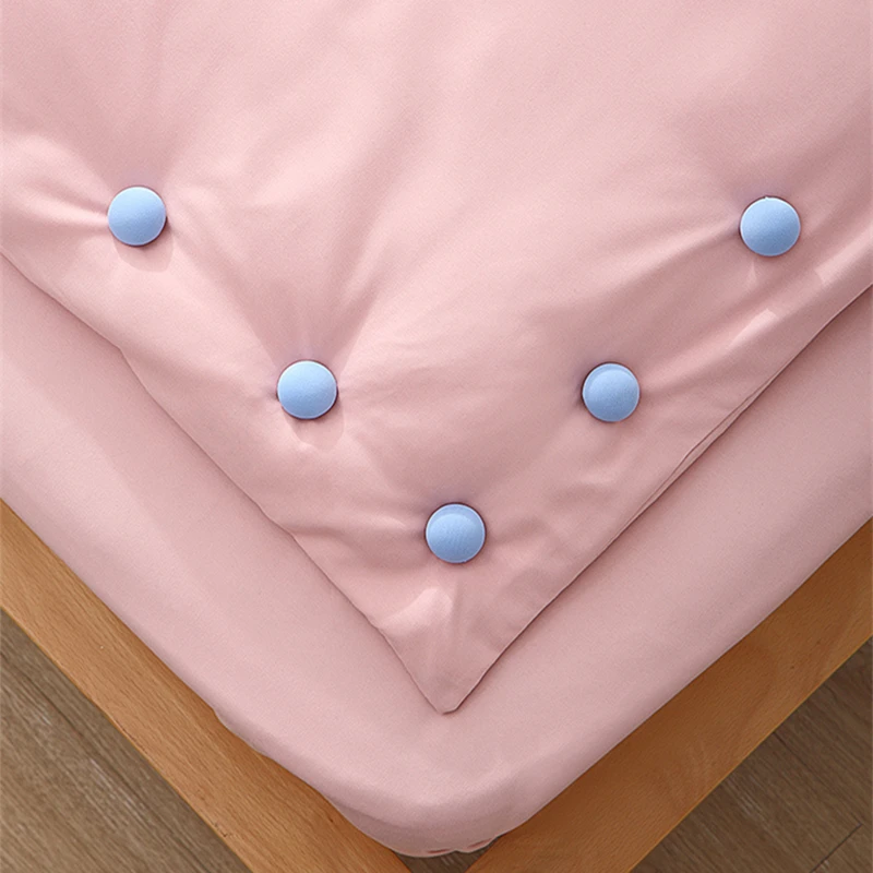 

4PCS Mushroom Quilt Holder Macaron Non-slip Quilt Blanket Clip One Key to Unlock Blankets Cover Fastener Clip Holder Bed Sheet