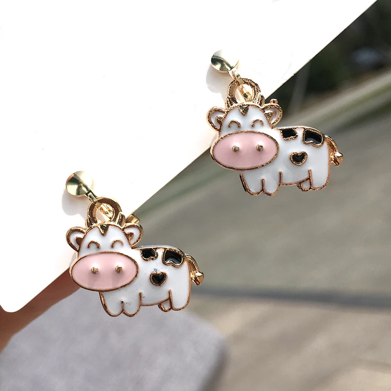 Cartoon cow Clip On Earrings No Hole Ear Clips Lovely Earring Without Piercing Minimalist Jewelry CE515M | Украшения и аксессуары