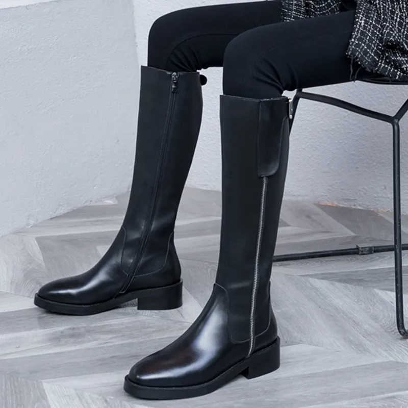 Женские высокие сапоги FEDONAS теплые из натуральной кожи на высоком каблуке для