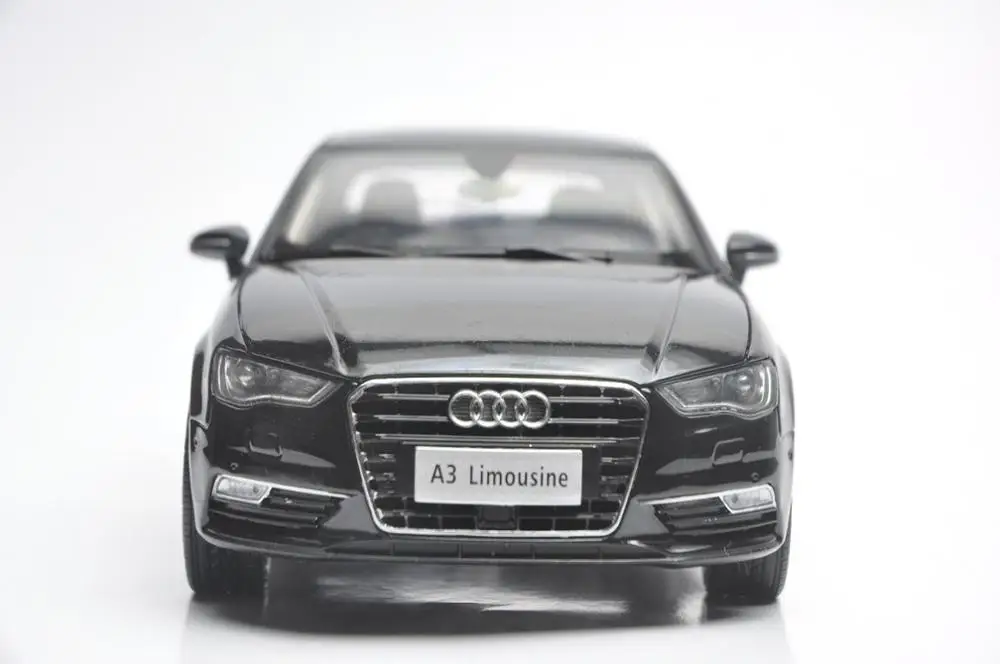 1:18 литая под давлением модель для Audi A3 Limousine 2010 Черный Седан сплав игрушечный автомобиль миниатюрная коллекция подарок S3