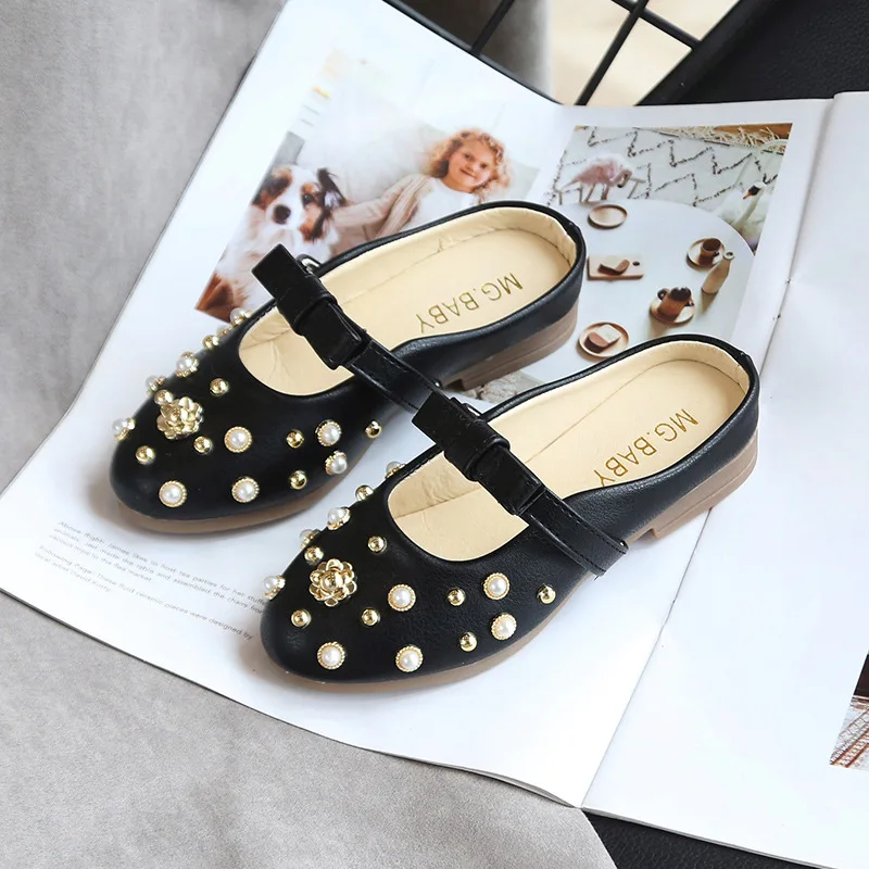 Новые осенние тонкие туфли с мелкими заклепками для детей Маленькие кожаные