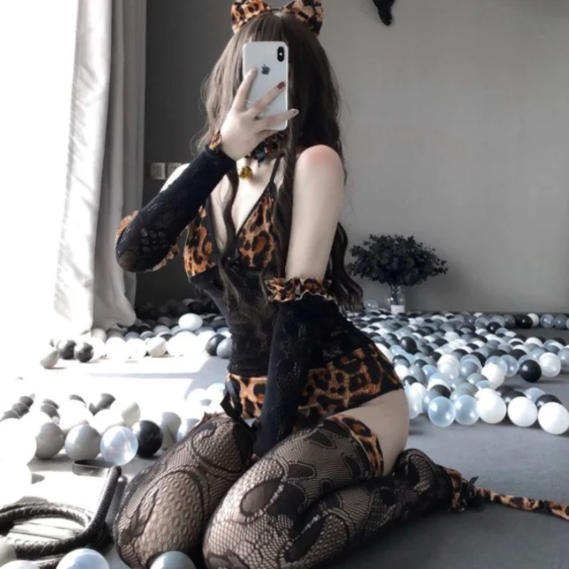 

Ladies Sexy Leopard Cosplay Cat Girl Erotic Hot Tight Sexy Suit Uniform Underwear Stockings Woman Lace Miniskirt Suit