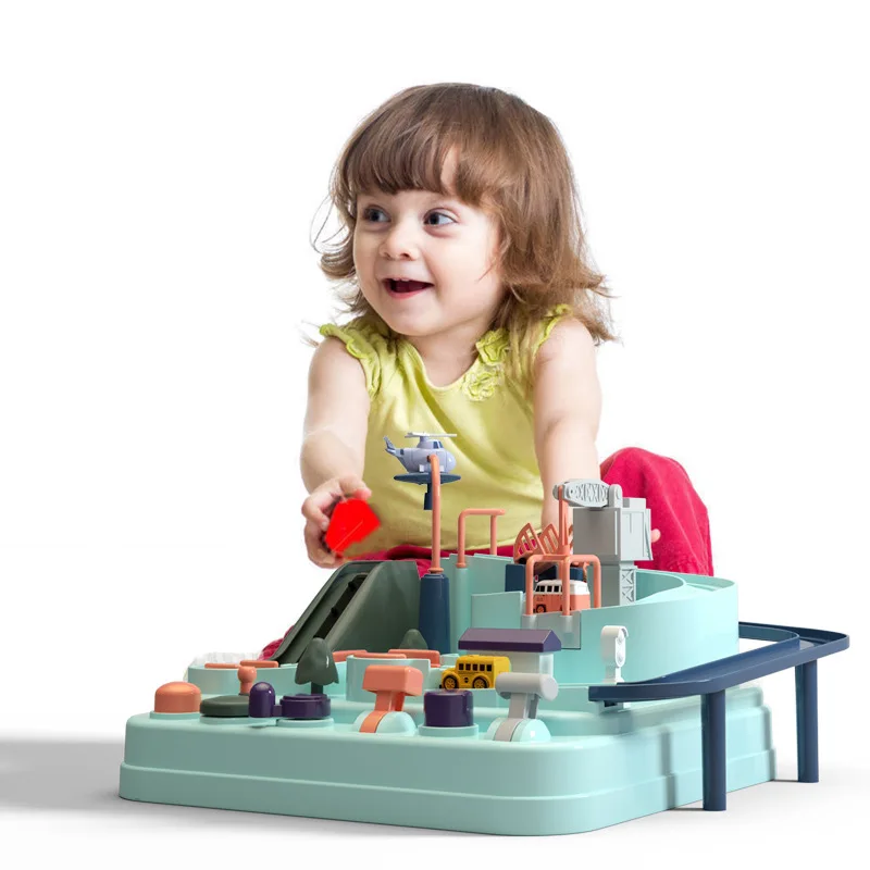 Детский светящийся развивающий игрушечный автомобиль экологически чистый