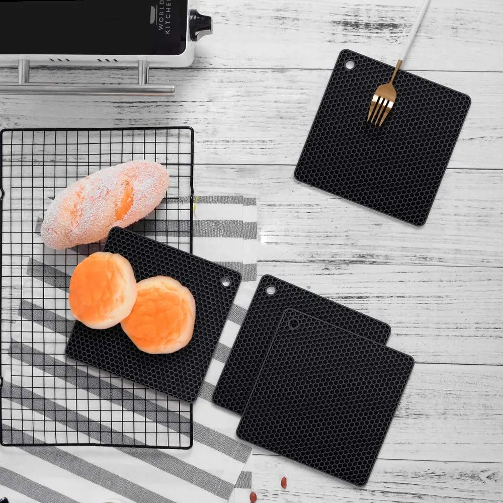 

4pcs New Multi-function Coaster Square Heat-resistant Honeycomb Silicone Coaster Slip Anti-hot Pad Kitchen Tools