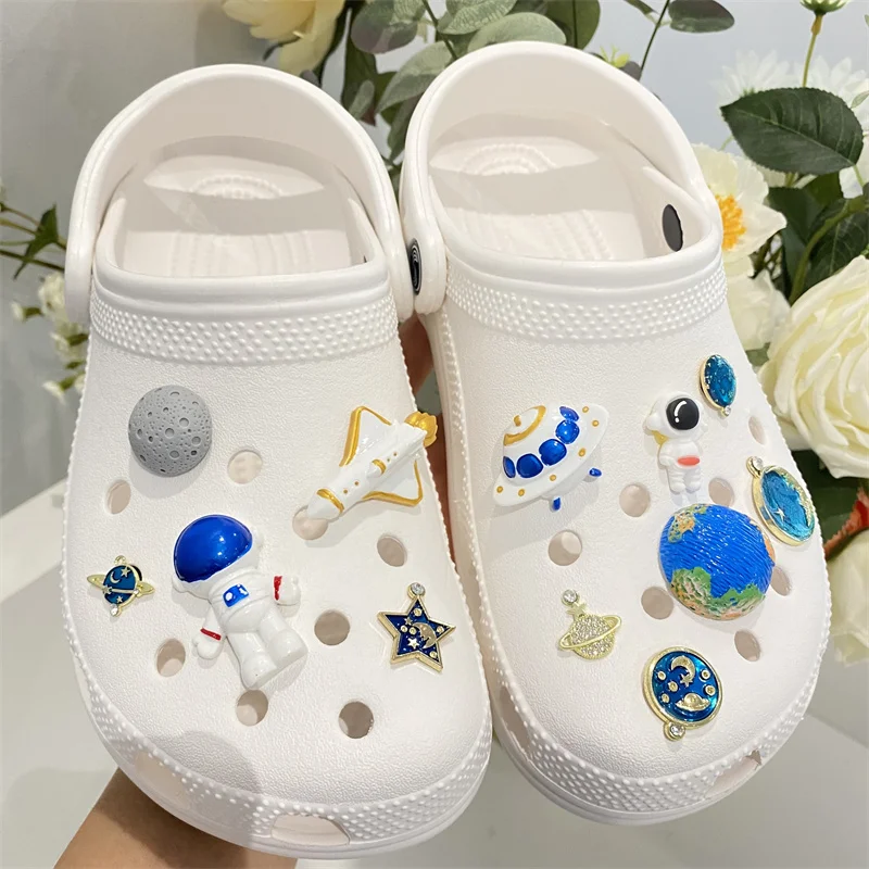 

1set Space Cartoon Astronaut Rocket Starry Sky Spaceship Shoe Decorations Shoe Charms Designer PVC Metal Clog Charms Gift