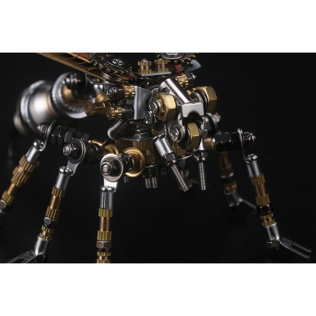 

295Pcs Metal Insect Puzzle Model Kit 3D DIY Mechanical Assembly Crafts Toy Figures for Children Adult Gift - Wasp