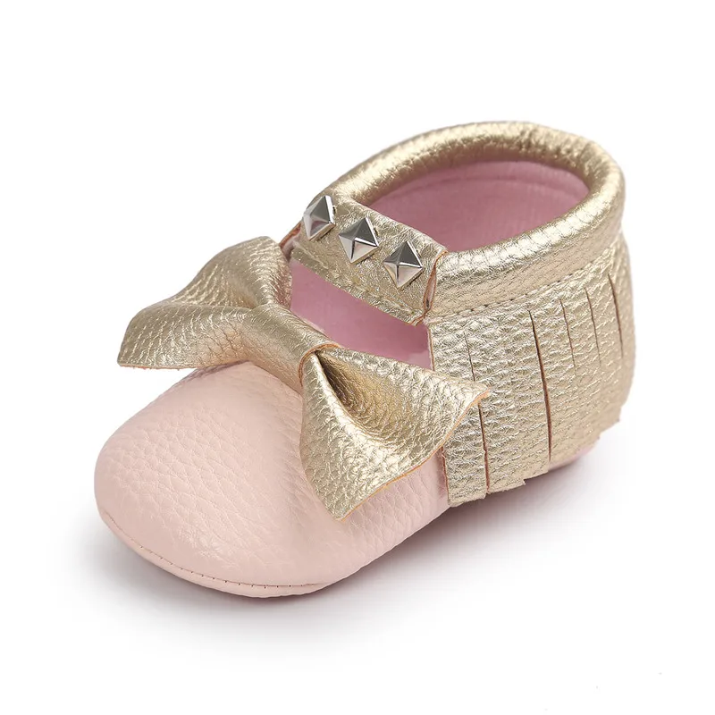 Rivet pink Детская обувь для новорожденного мальчика Девочки Первые ходунки ПУ подошва принцесса смешанные цвета бахрома малыша Детская кроватка обувь повседневные Мокасины - Цвет: Rivet pink