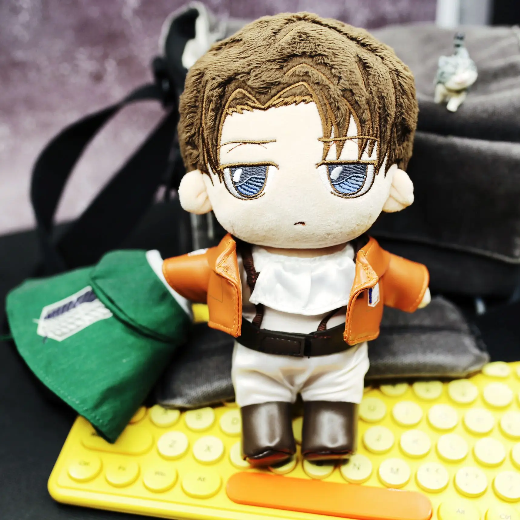 Uoozii Ackerman-figura de peluche de Anime Attack On Titan Levi, ropa de mu&ntilde;eca cambiable, regalo para fan&aacute;ticos de AOT, 9 "/23cm-5