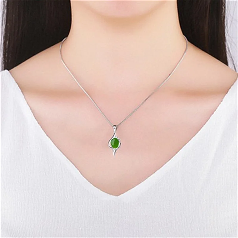 

Natural Green Chalcedony Oval Jade Pendant 925 Silver Necklace Chinese Carved Charm Jewelry Fashion Amulet for Women Lucky Gifts