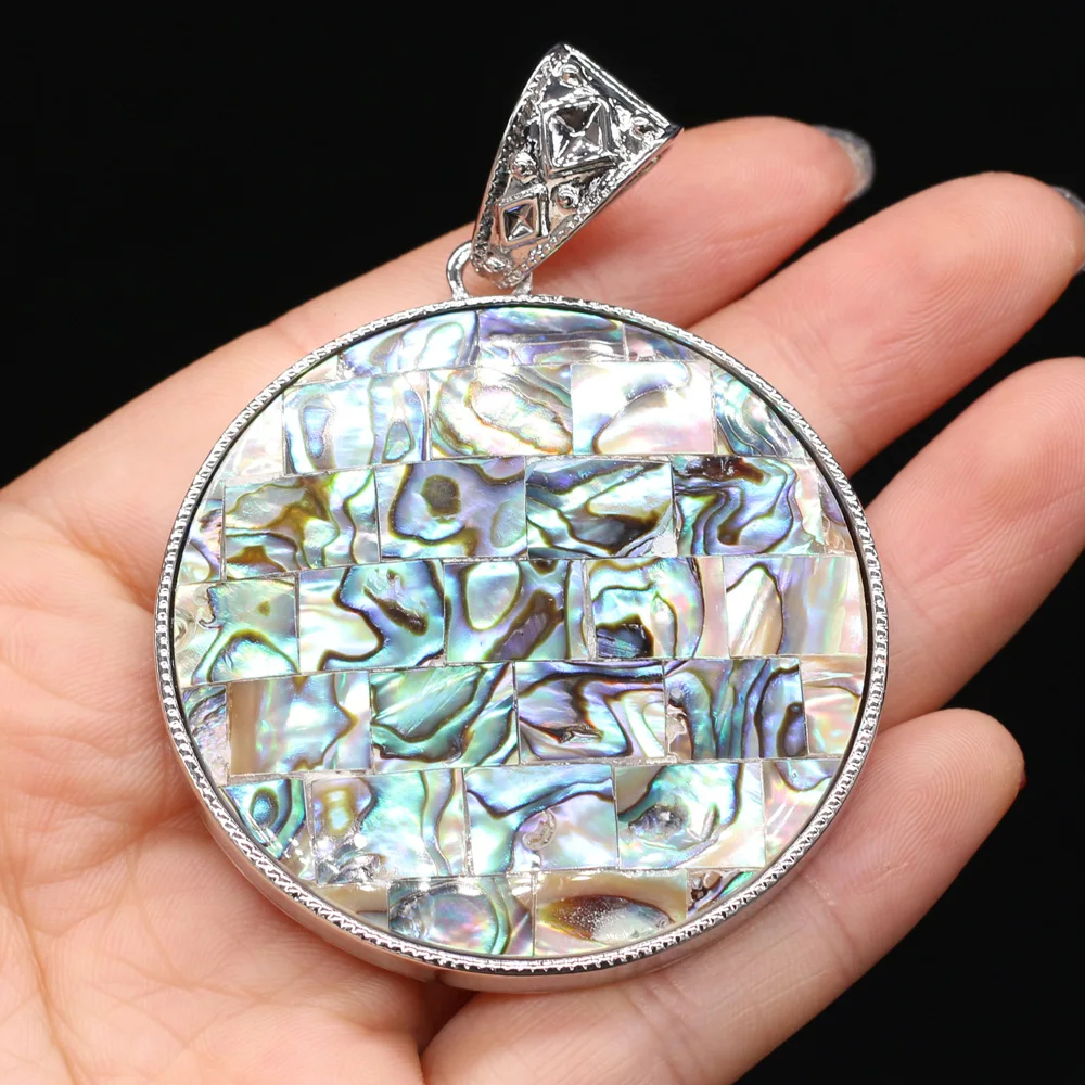 

Natural Shell Round Mother of Pearl Shell Pendant for DIY Earring Necklace Accessories Jewelry Making Women Gift Size 50x50mm